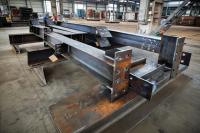 Металлическая стойка из двутавра с пластиной 1000х250х250х8 мм